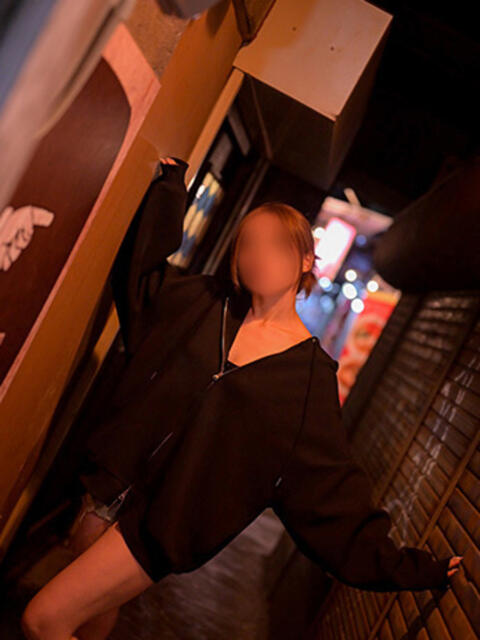 ひまり 梅田ゴールデン倶楽部（店舗型痴女ヘルス）