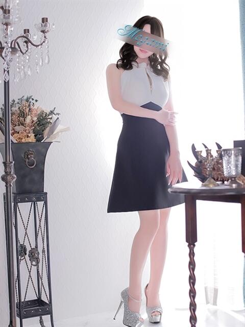 しのぶ ～優しい若妻倶楽部～Mrs.女神（人妻デリヘル）