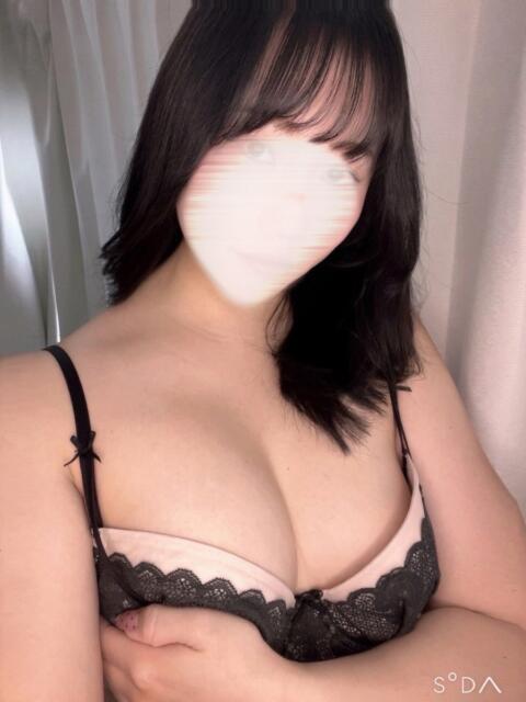 【新人】びび 神奈川小田原ちゃんこ（巨乳素人専門ぽっちゃり激安デリヘル）