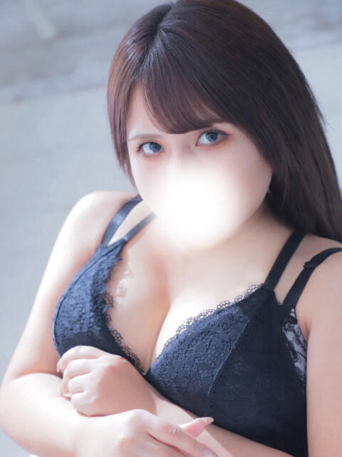 【新人】りこ 神奈川小田原ちゃんこ（巨乳素人専門ぽっちゃり激安デリヘル）