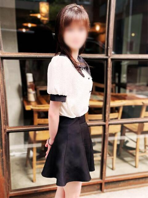 ゆうり かりんとplus　上野御徒町（派遣型オナクラ）