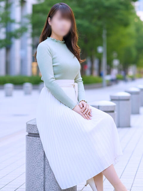 恵里奈 ミセスラウンジ東京（人妻系デリヘル）