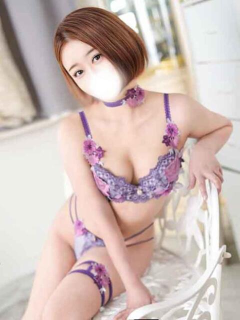 みほ 若妻淫乱倶楽部（人妻デリヘル）