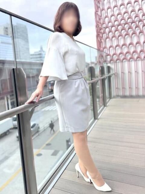 えみ 池袋おかあさん（待ち合わせ型ヘルス）