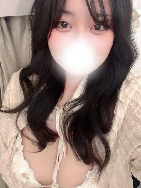 もも 白いぽっちゃりさん（ぽっちゃり専門ホテヘル）