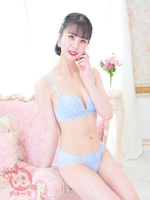 エナコ びしょぬれ新人秘書（素人コスプレデリヘル）