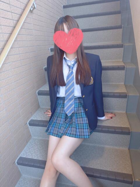 みと 青チェと赤チェ（派遣型オナクラ（手コキ））