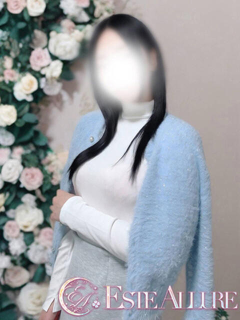 小泉かりな☆上質な癒やしと美貌 ESTE ALLURE（出張エステ）