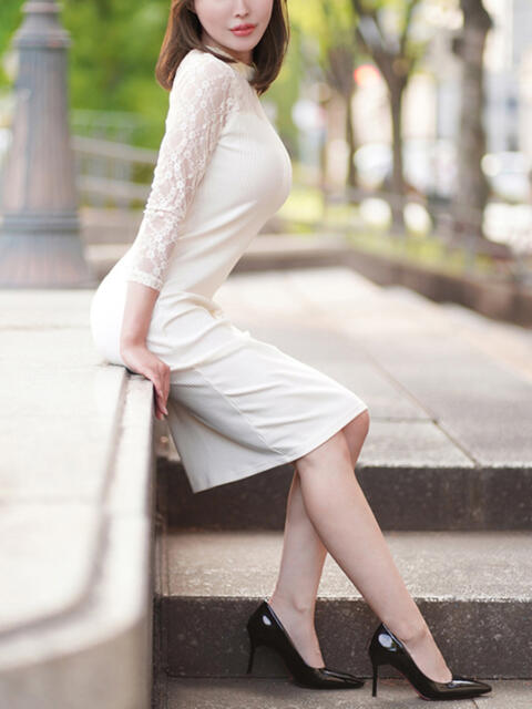 桃園 もも 大阪貴楼館(高級デリヘル)