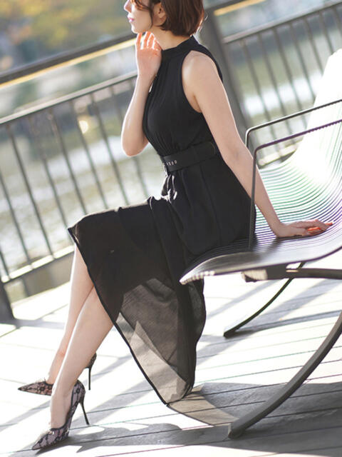 白河 紗奈 大阪貴楼館（高級デリヘル）