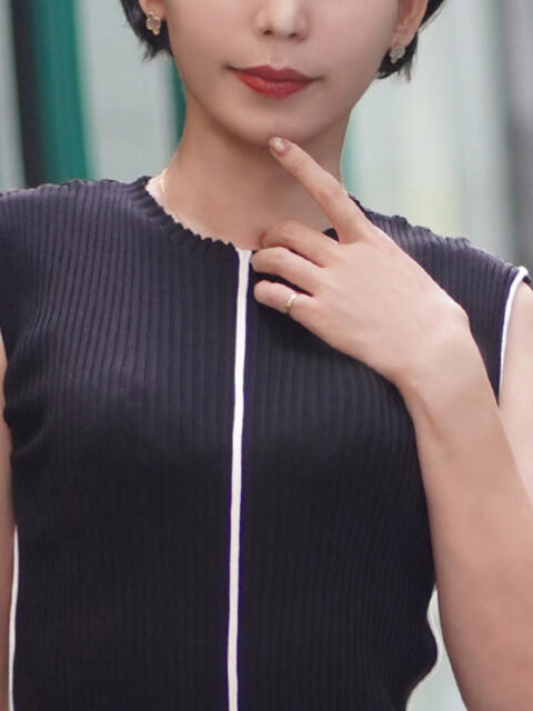 早坂 涼 大阪貴楼館（高級デリヘル）