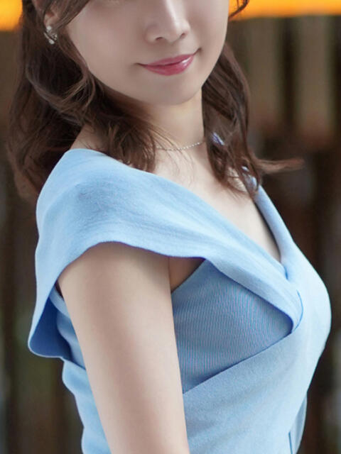 夏目 栞 大阪貴楼館（高級デリヘル）