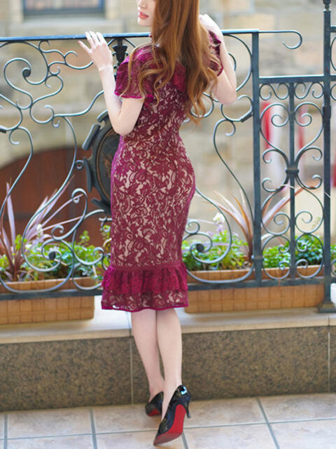 波奈 莉里花 大阪貴楼館（高級デリヘル）