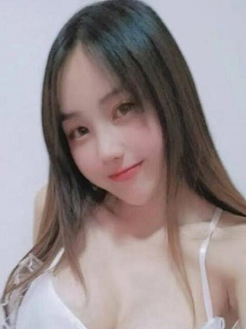 ふゆか 極嬢（アジアンデリヘル）