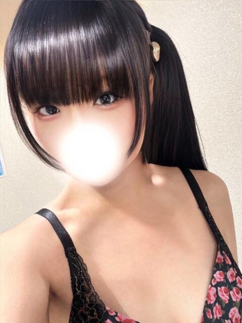 本町りのん 全裸にされた女たちor欲しがり痴漢電車（ホテヘル）