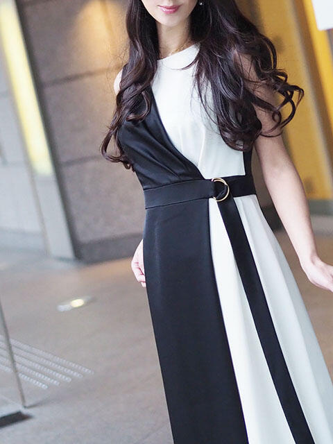 山咲あやか 有閑婦人＆Diana大阪店（人妻＆お姉様系デリヘル）