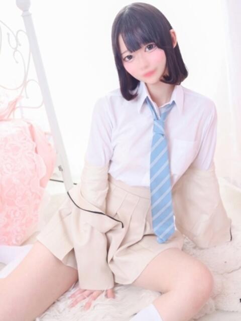 なる E+アイドルスクール池袋店（デリヘル）