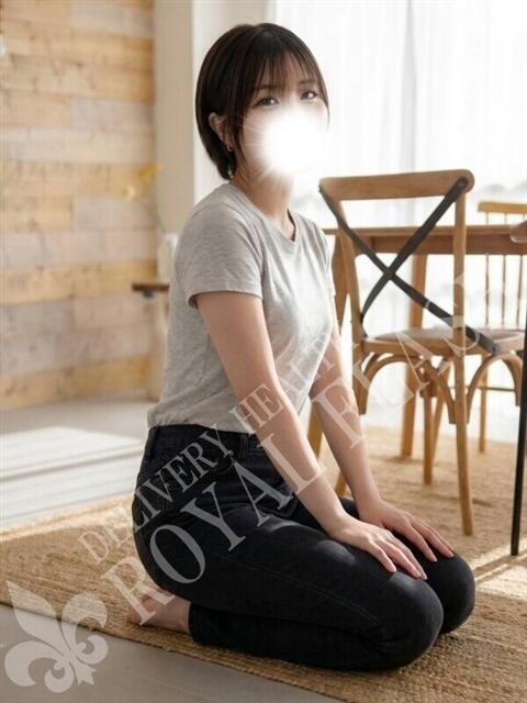 ☆えな☆ 100％本人が来る店！！デリヘル『ロイヤルフラッシュ』（デリヘル）