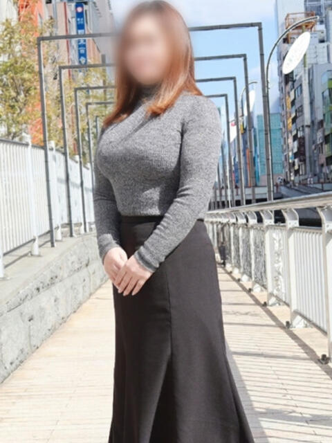 ひいろ 奥鉄オクテツ大阪（駅待ち合わせ型人妻デリヘル）