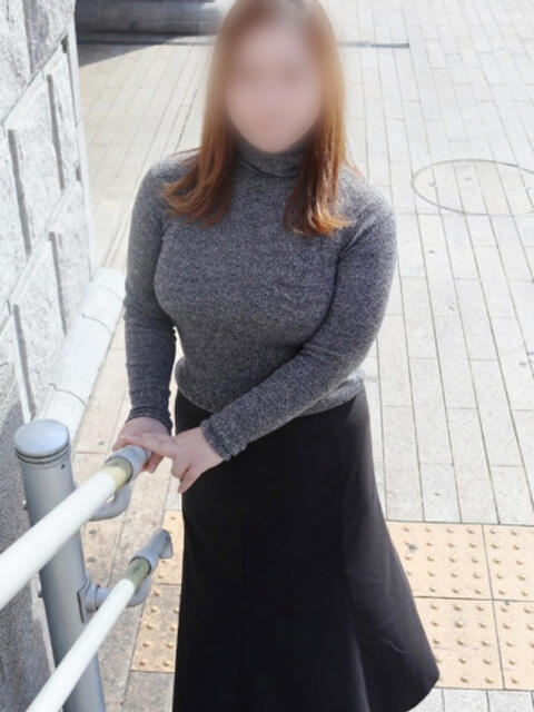 ひいろ 奥鉄オクテツ大阪（駅待ち合わせ型人妻デリヘル）