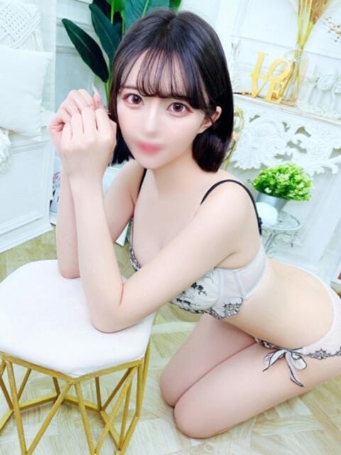まみ【純白清楚な素人JD】 STELLA NEXT－ステラネクスト－（デリヘル）