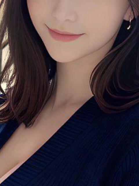 三葉 SHANGRILA（シャングリラ)（高級デリヘル）