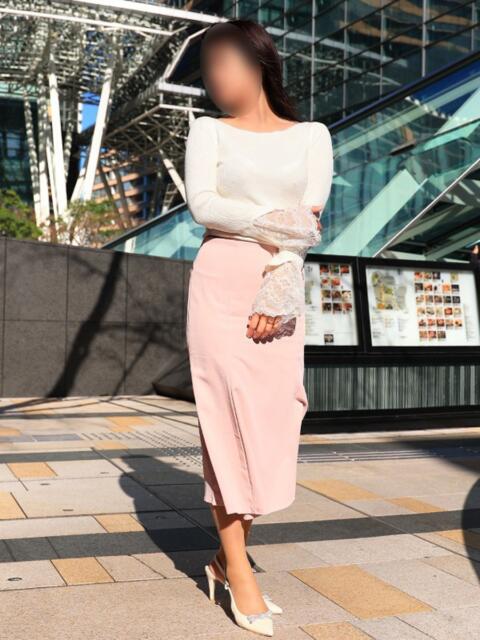 愛子 東京人妻フォーシーズンズ（人妻・熟女待ち合わせデリヘル）