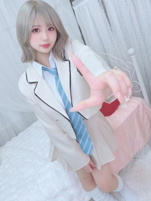 りん E+アイドルスクール品川店（デリヘル）