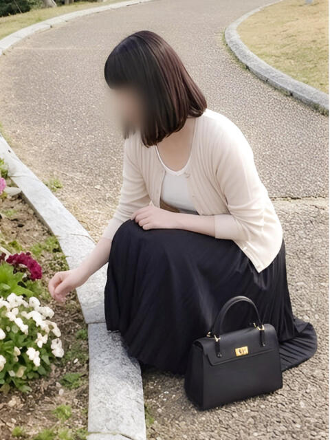 ななは 恋づま（人妻デリヘル）