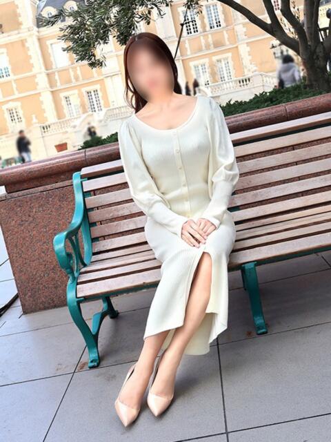 愛莉 東京人妻フォーシーズンズ（人妻・熟女待ち合わせデリヘル）