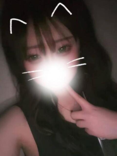 青森の18歳美少女りりかちゃん ロイヤル　アテンダー（デリヘル）