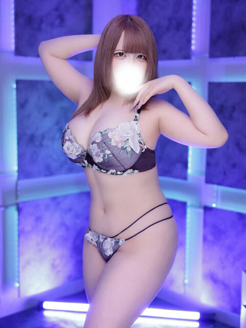 白鳥 BBW錦糸町店（ぽっちゃりデリヘル）