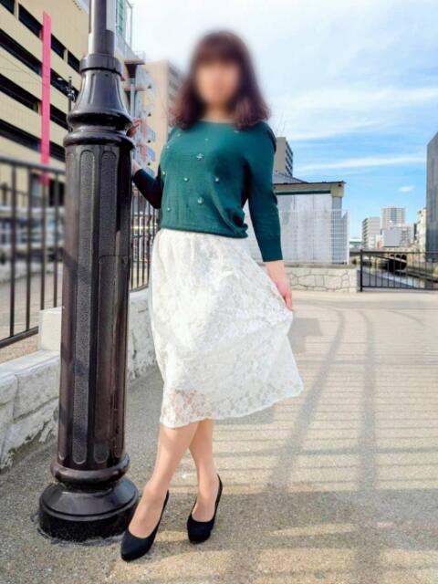 みなこ 人妻倶楽部　ひまわり（人妻デリヘル）