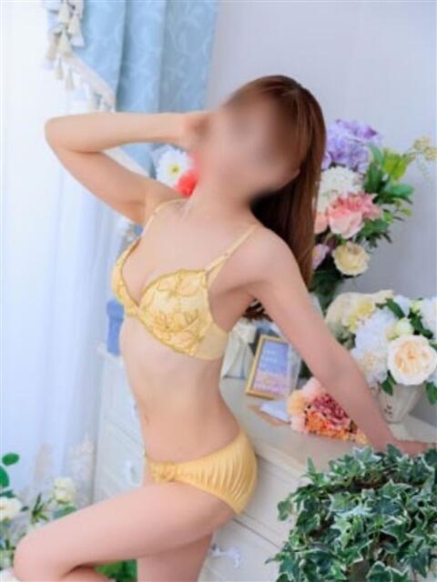 かな ギン妻パラダイス梅田店（人妻ホテヘル＆デリヘル）