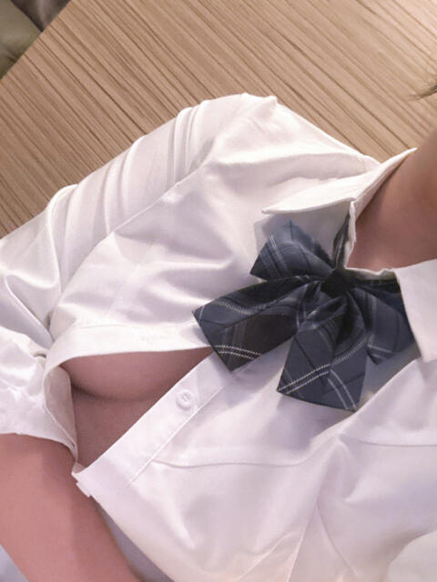 るい 山梨　風俗　デリヘル　 『ラブ＆ピース学園』（デリヘル）