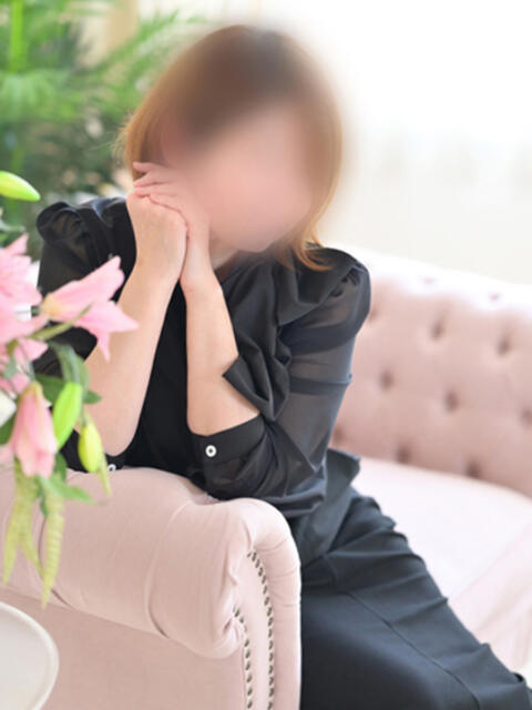 すず 奥様の実話 梅田店（人妻ホテヘル）