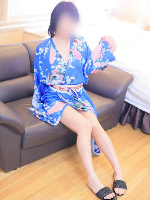 秋（あき） 大阪ツーショット・キャバクラ　和（ツーショットキャバクラ）