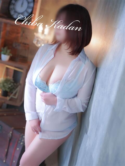 まひる 千葉人妻花壇（人妻デリヘル）