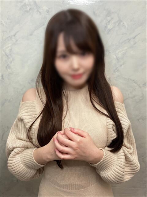 あすみ 渋谷くいーんず（素人専門ホテヘル＆デリヘル）