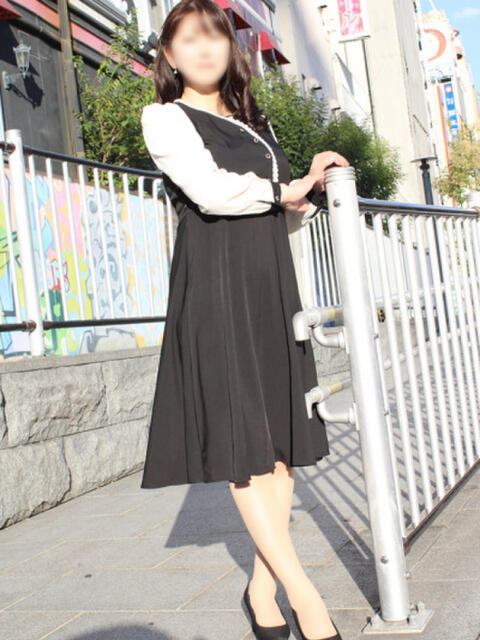 ひな 奥鉄オクテツ兵庫（人妻デリヘル）