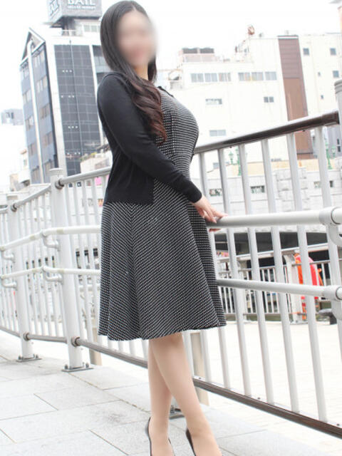 かおる 奥鉄オクテツ兵庫（人妻デリヘル）