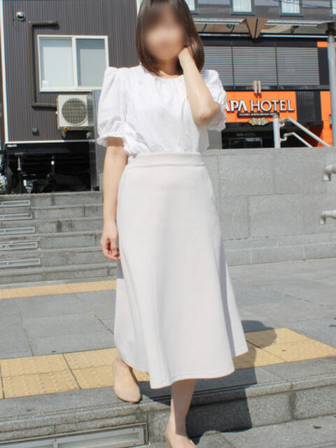 めい 奥鉄オクテツ兵庫（人妻デリヘル）