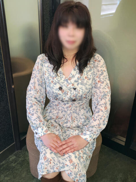 ひとみ 奥さま未来　立川店（熟女系デリヘル）