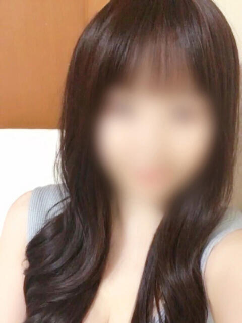 なお エステティシャンの彼女（【非風俗】メンズエステ）