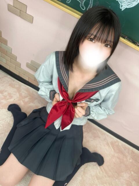 りりか 新宿ハンドメイド（手コキ・オナクラ）