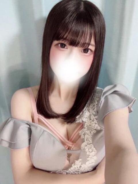 色気漂う清楚美女ねるちゃん ロイヤル　アテンダー（デリヘル）