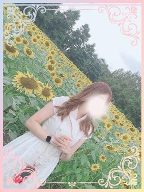 みる【24H性欲旺盛美女】 Mode（モード）◆理想の彼女◆（デリヘル）