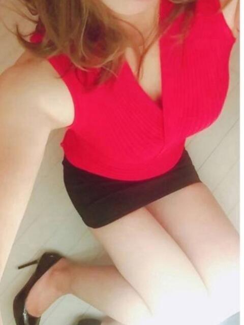 利澤れな 人妻ファンタジー（【非風俗】メンズエステ）