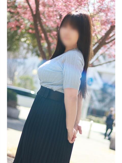 はな 奥鉄オクテツ神奈川店（デリヘル市場グループ）（駅待ち合わせ型人妻デリヘル）