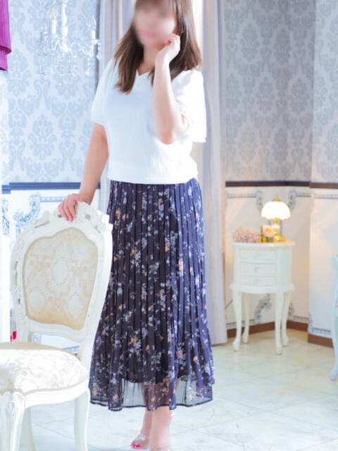 みさと【神奈川】 奥鉄オクテツ東京店（デリヘル市場）（駅待ち合わせ型人妻デリヘル）